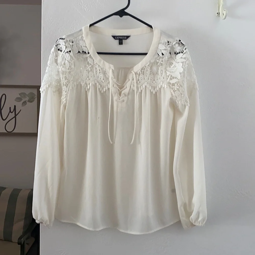 Express Lace Blouse - Picture 1 of 6